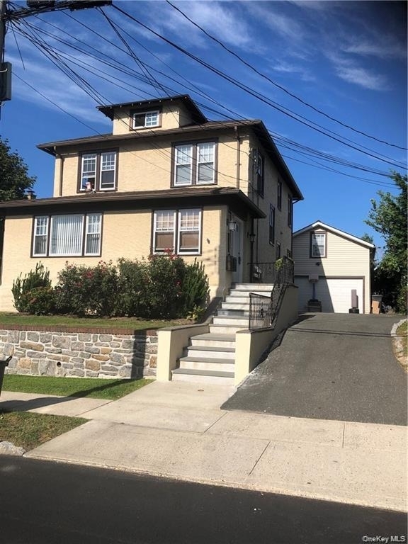 23 Merritt Avenue - Photo 0