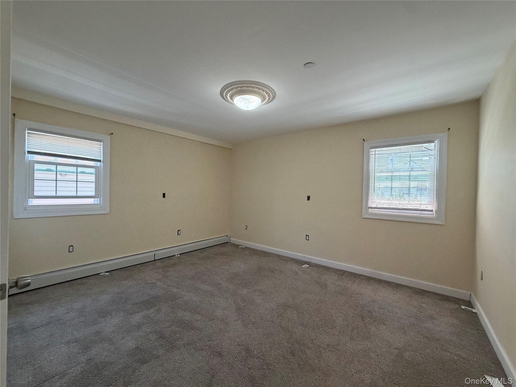 422 E Chester Street E - Photo 12