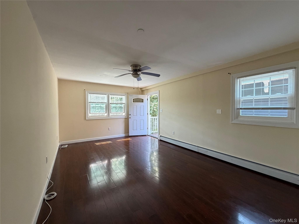 422 E Chester Street E - Photo 3