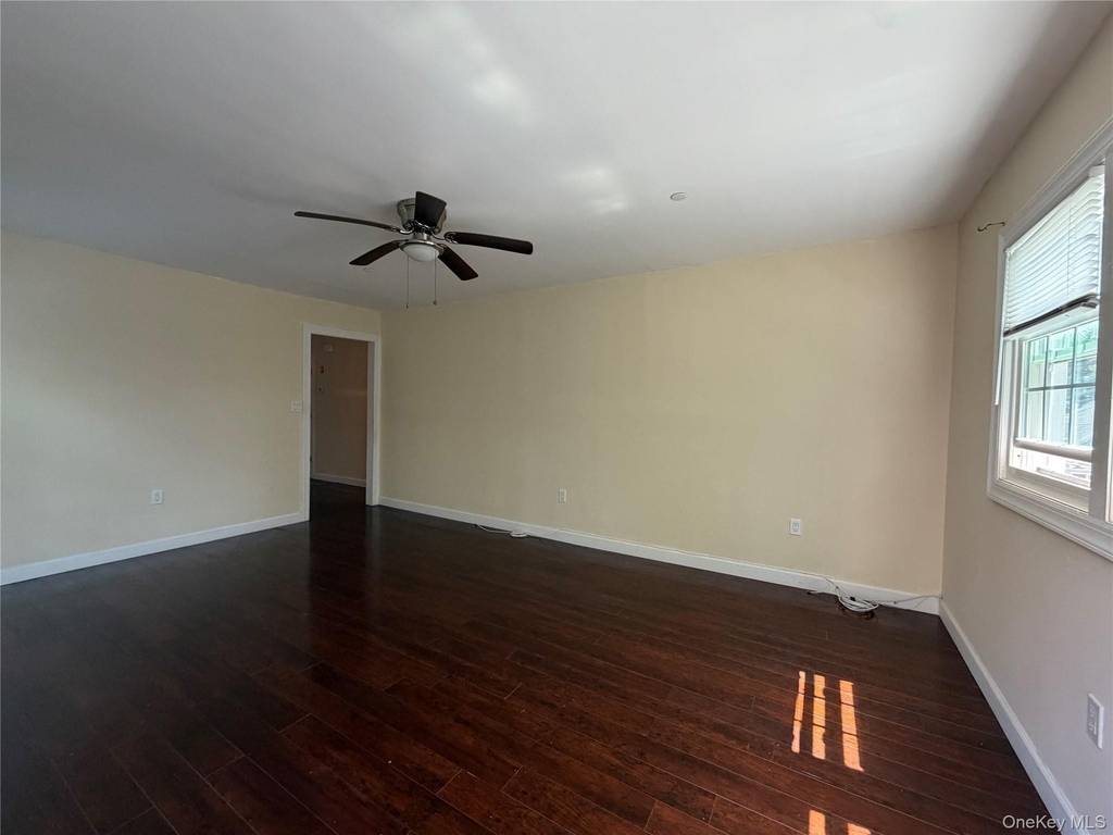 422 E Chester Street E - Photo 4