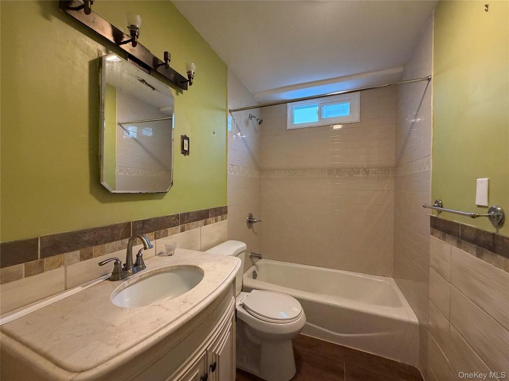 422 E Chester Street E - Photo 13