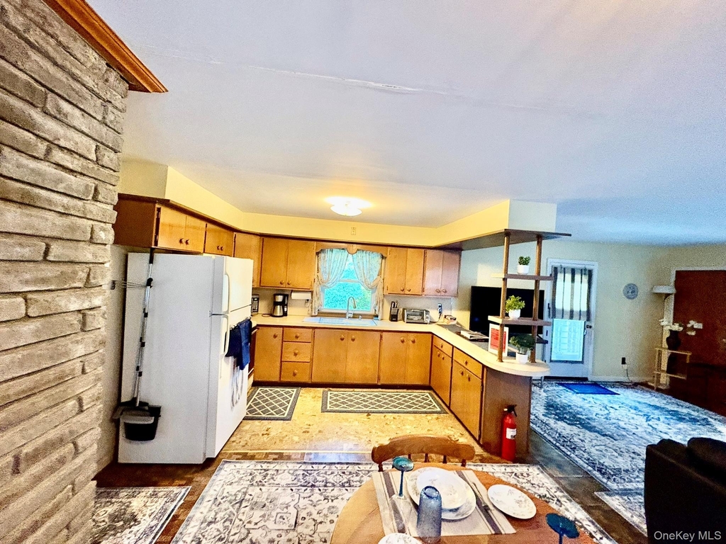 1360 Gulf Road - Photo 4