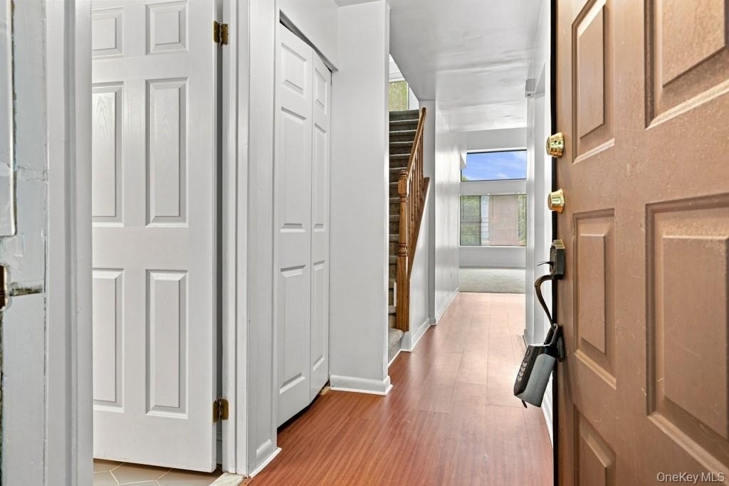 352 N Greeley Avenue - Photo 0