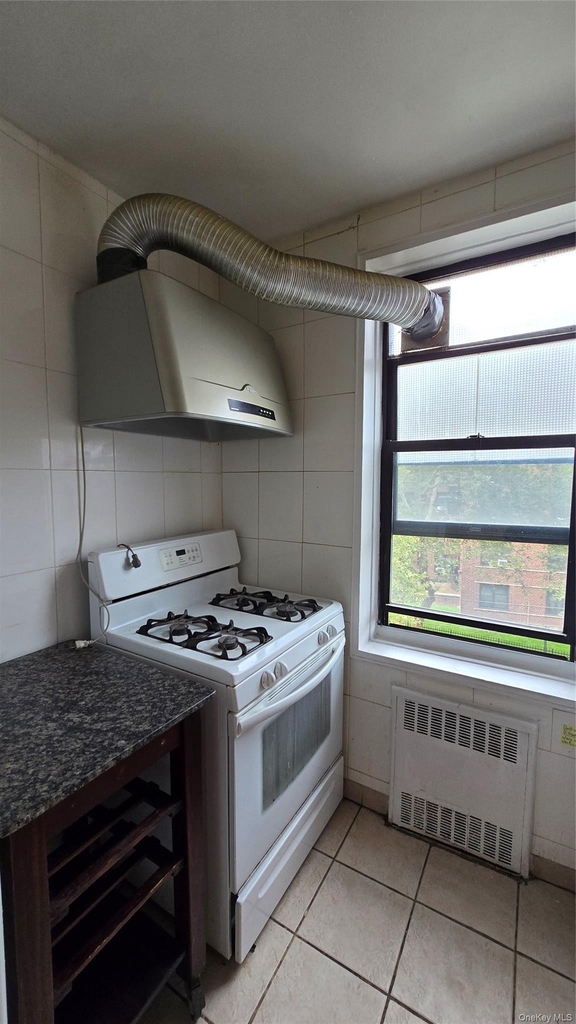 141-60 84th Road - Photo 6