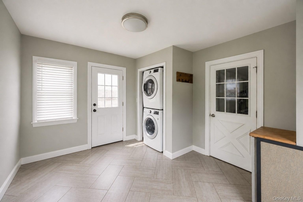 109 West Park Avenue - Photo 2