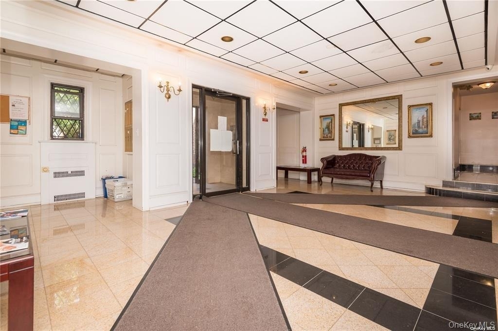 7 Bond Street - Photo 1