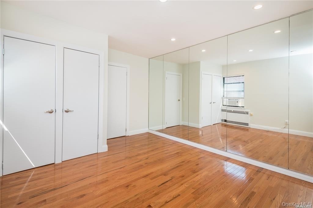 7 Bond Street - Photo 11