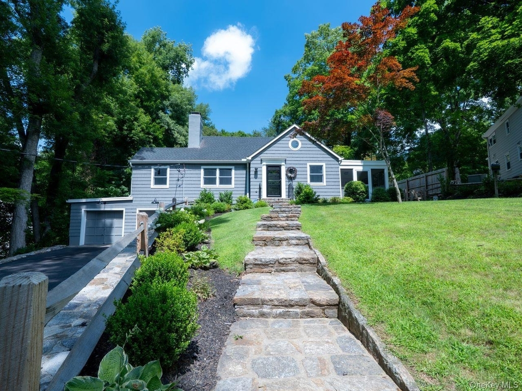 23 Salem Road - Photo 0