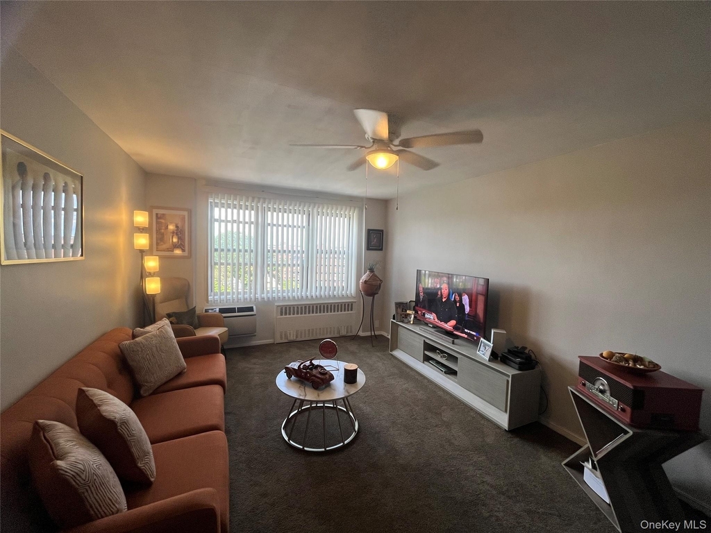 52 Yonkers Terrace - Photo 4