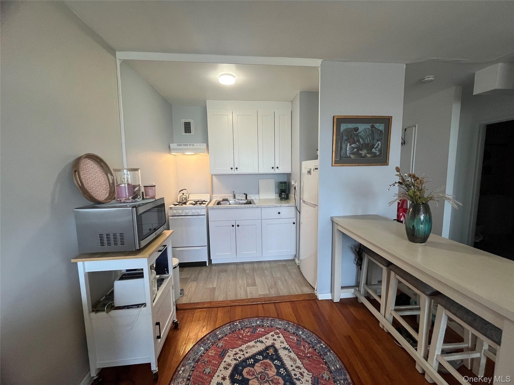 52 Yonkers Terrace - Photo 3