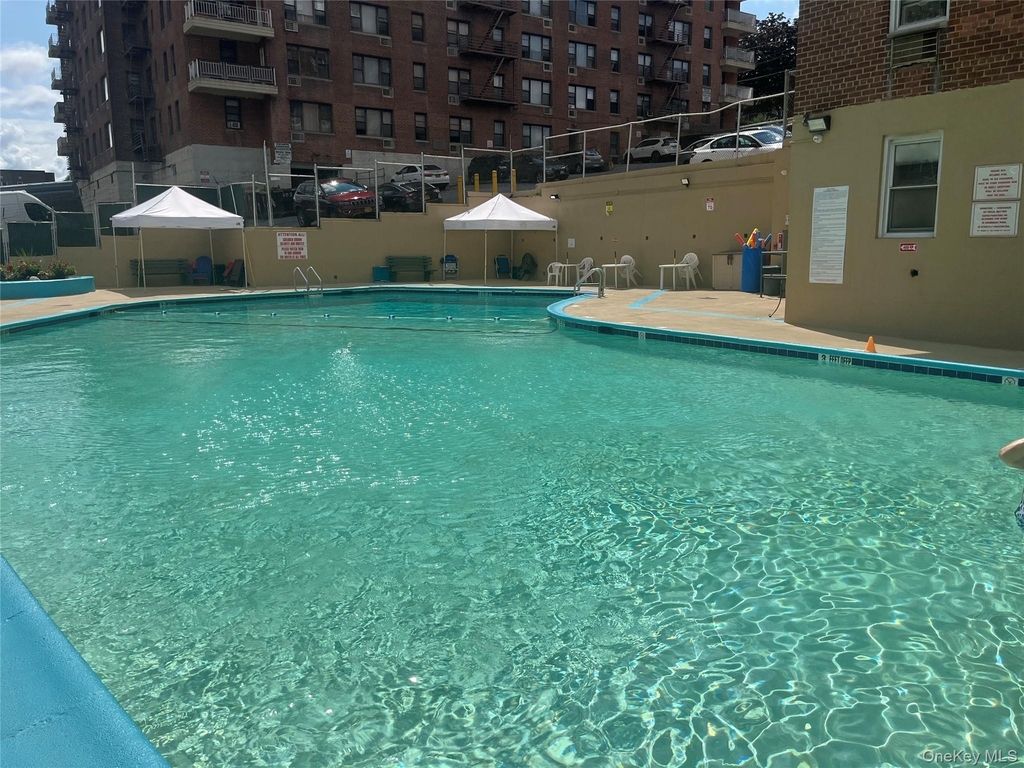 52 Yonkers Terrace - Photo 9