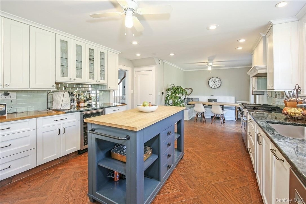 26 Earlwoode Drive - Photo 1