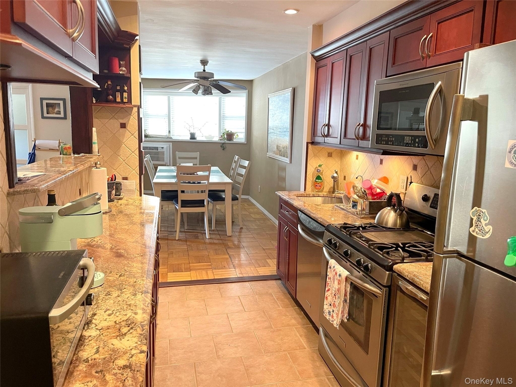 750 Shore Road - Photo 3