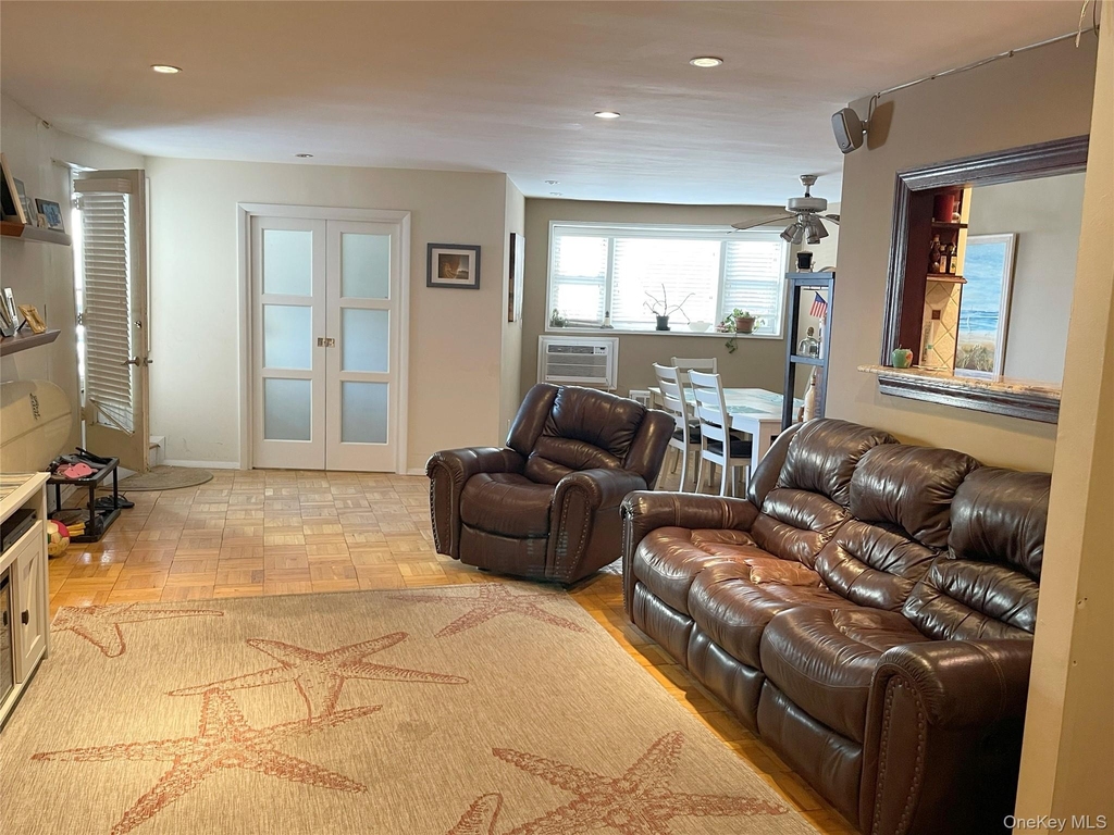 750 Shore Road - Photo 8