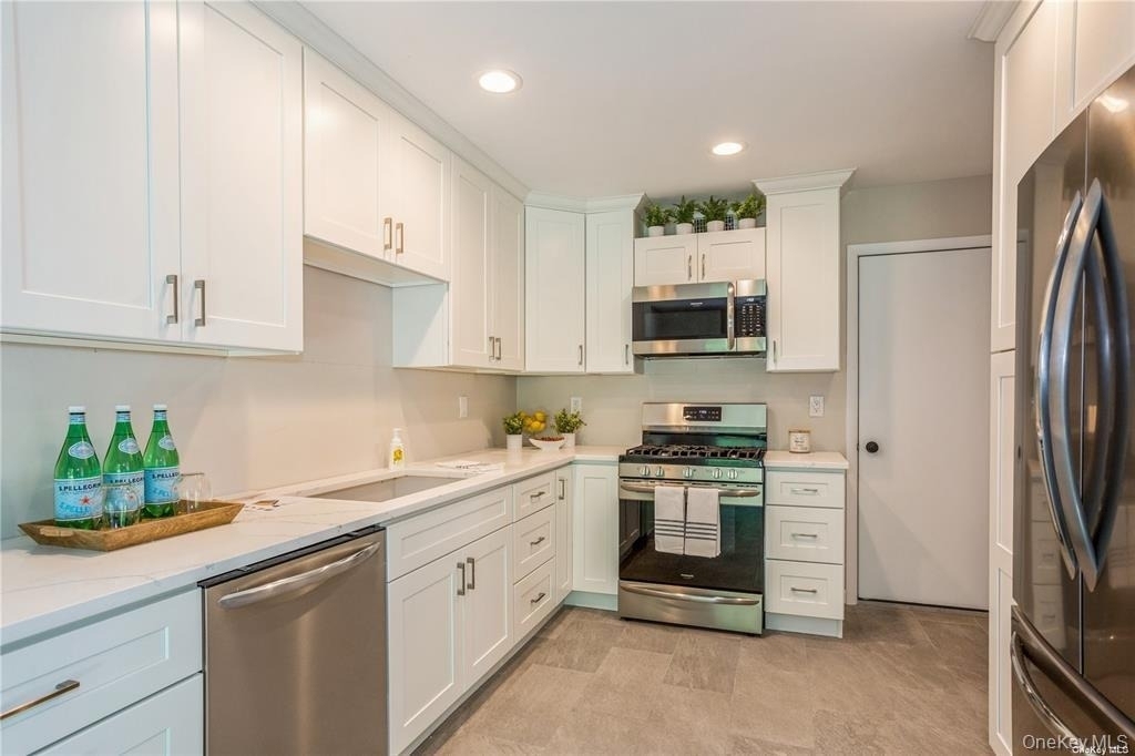 9 N Mcconnell Avenue - Photo 6