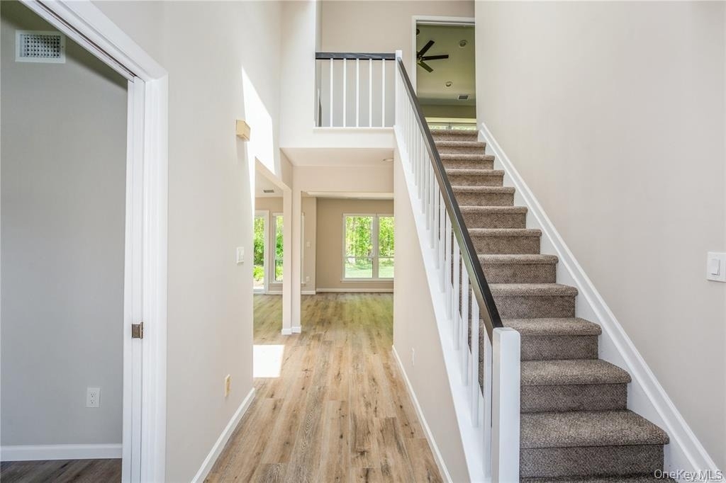 9 N Mcconnell Avenue - Photo 1
