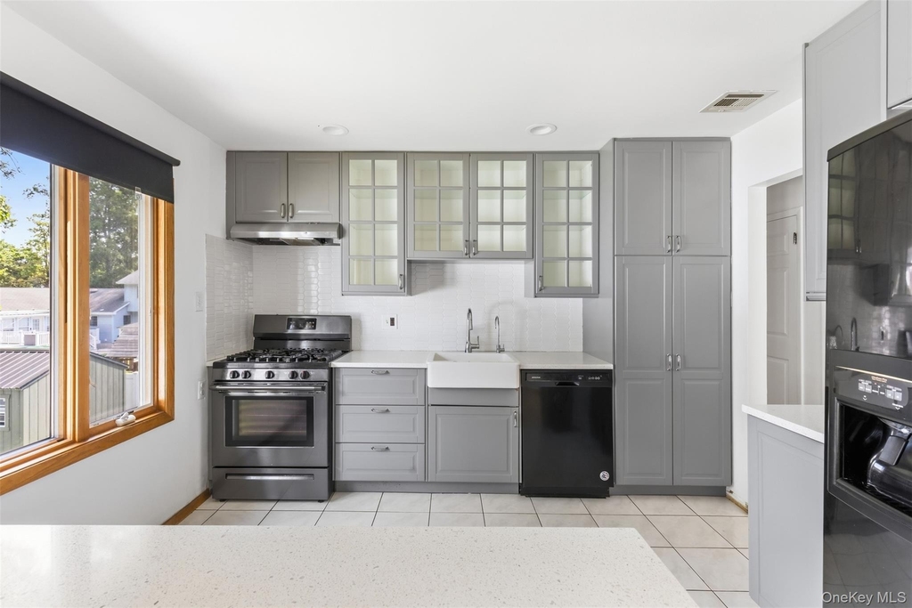 118 Old Tappan Road - Photo 7