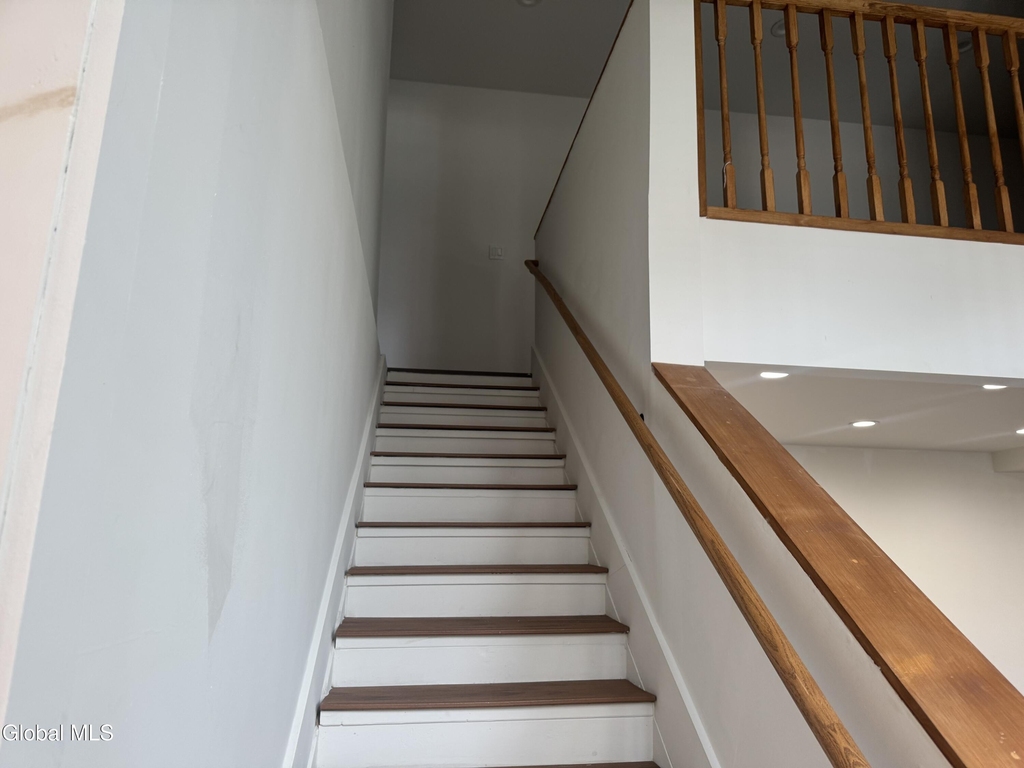 33-35 Third Street - Photo 8