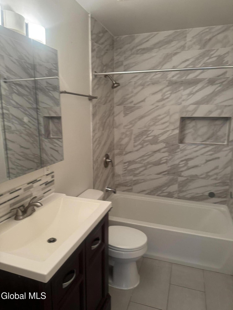 33-35 Third Street - Photo 15