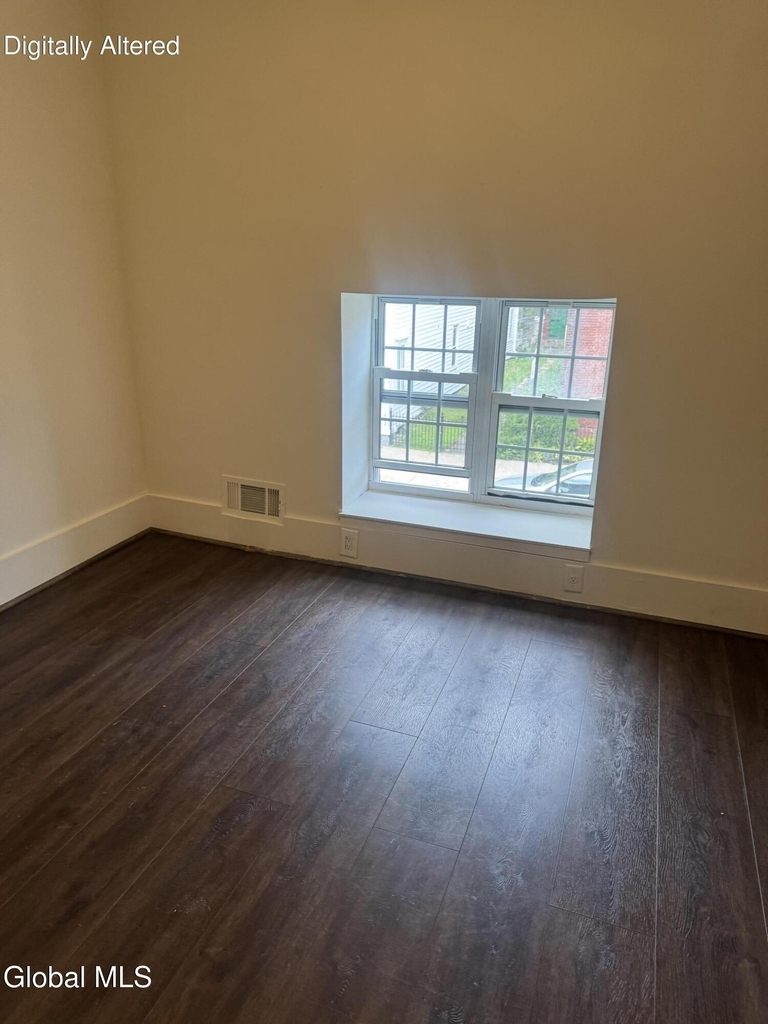 33-35 Third Street - Photo 5