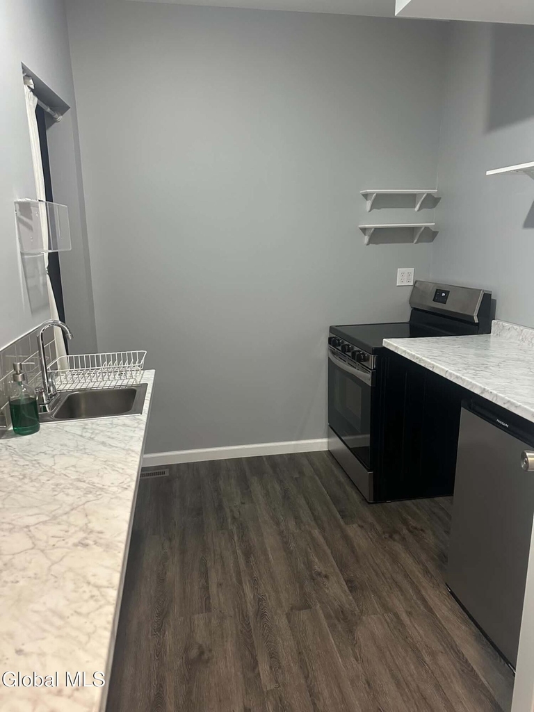 1689 Avenue A - Photo 5