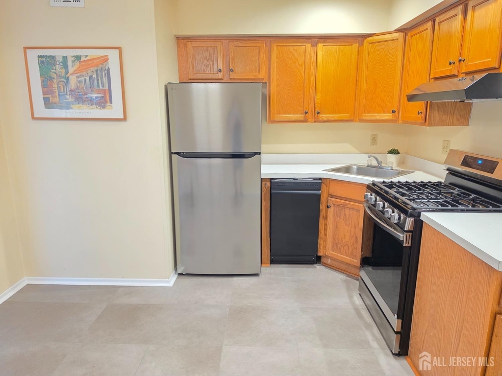 18 Judson Street - Photo 0