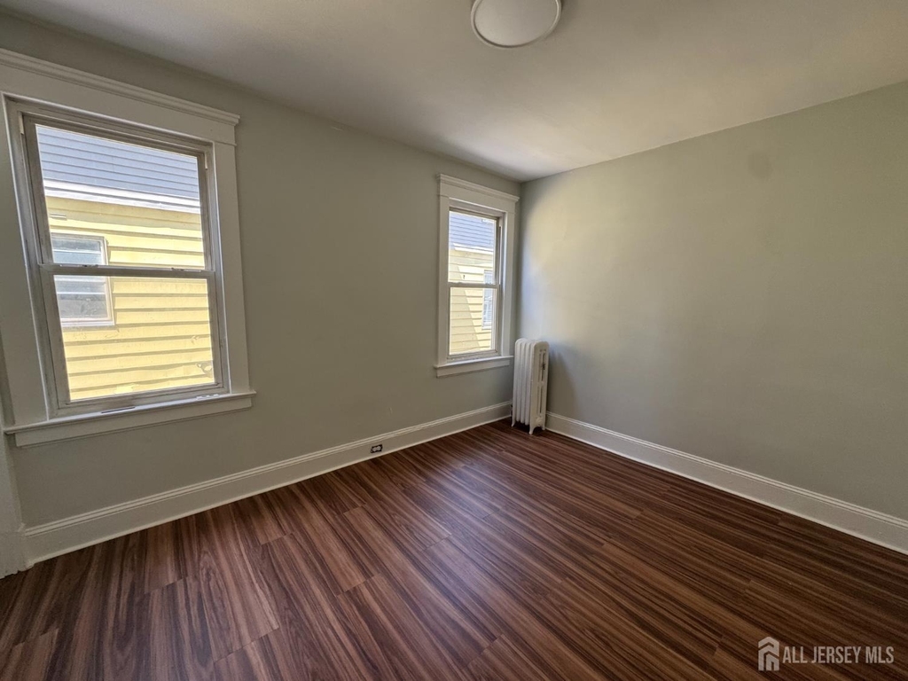 266 Sandford Street - Photo 5
