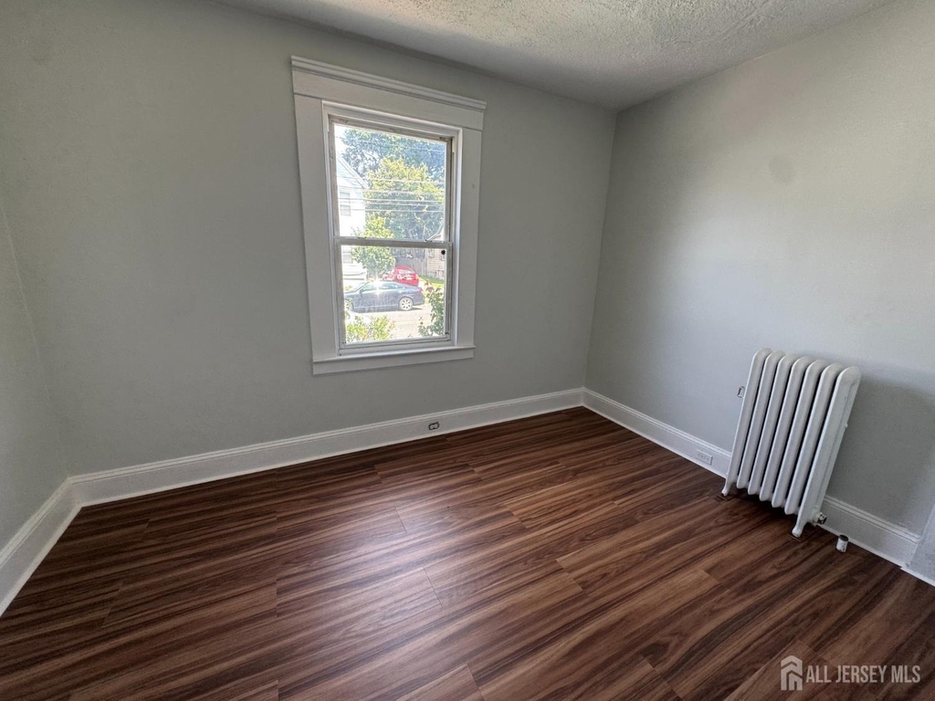 266 Sandford Street - Photo 9