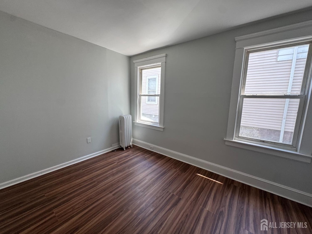 266 Sandford Street - Photo 6