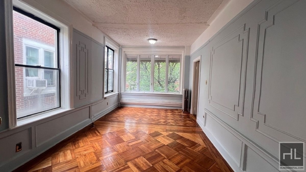 593 Miller Avenue - Photo 1