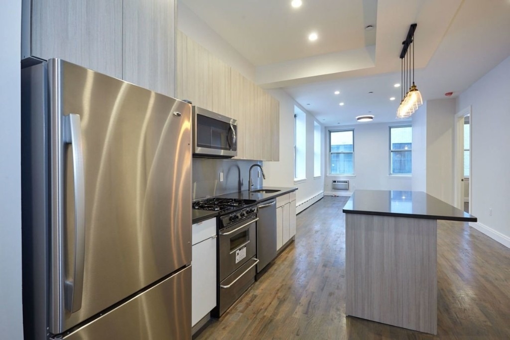 45 Beekman Street - Photo 0