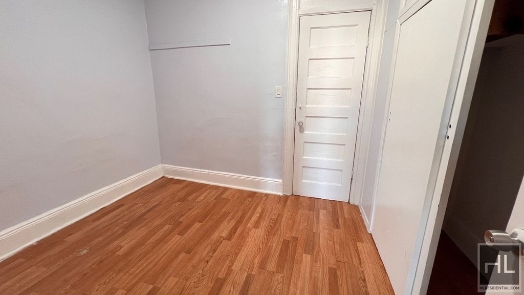9746 Drew Street - Photo 7
