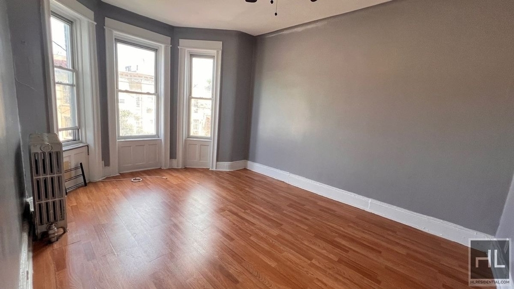 9746 Drew Street - Photo 2