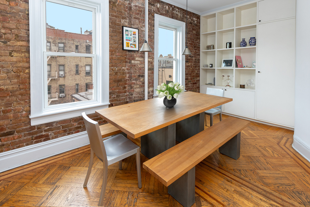 237 W 11th Street - Photo 1