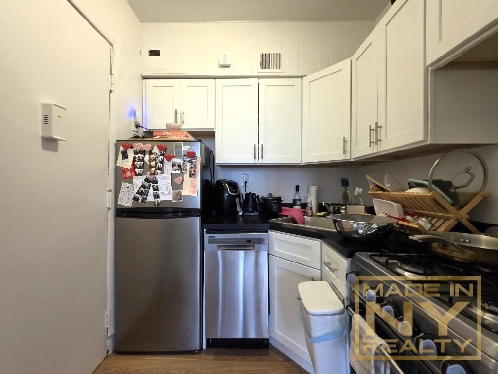 7 E 93rd Street - Photo 7
