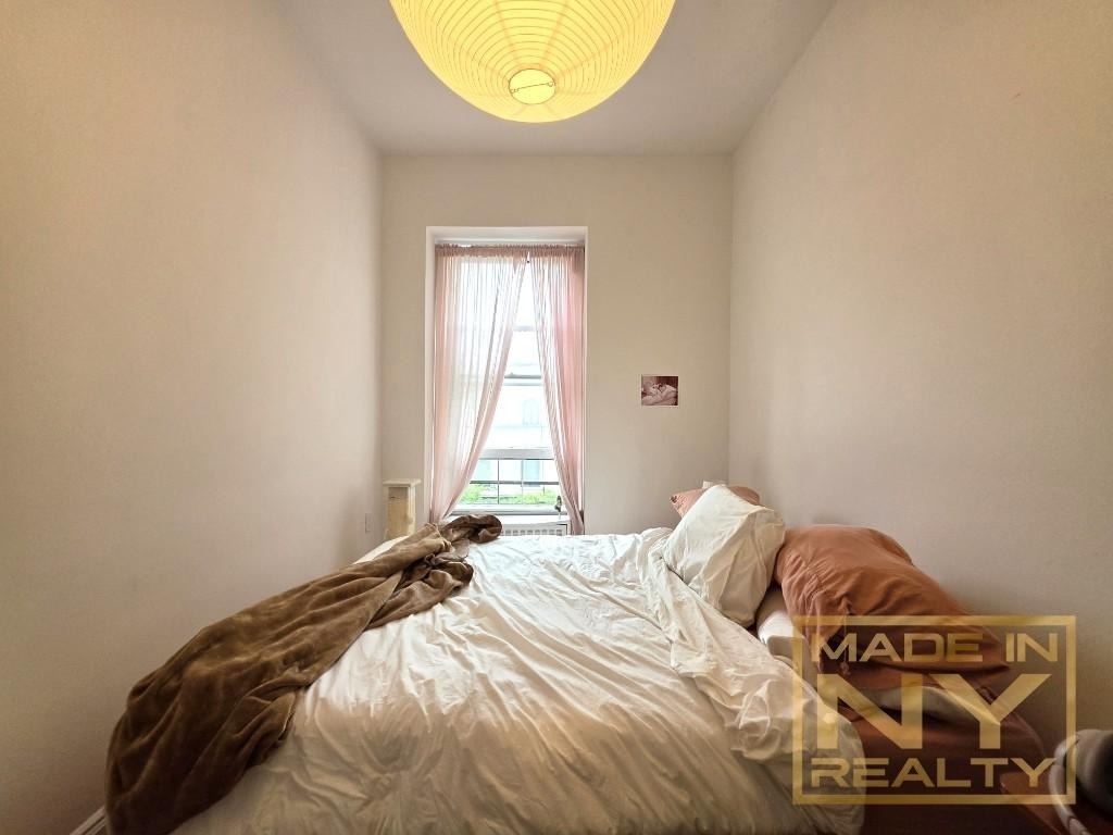 7 E 93rd Street - Photo 6