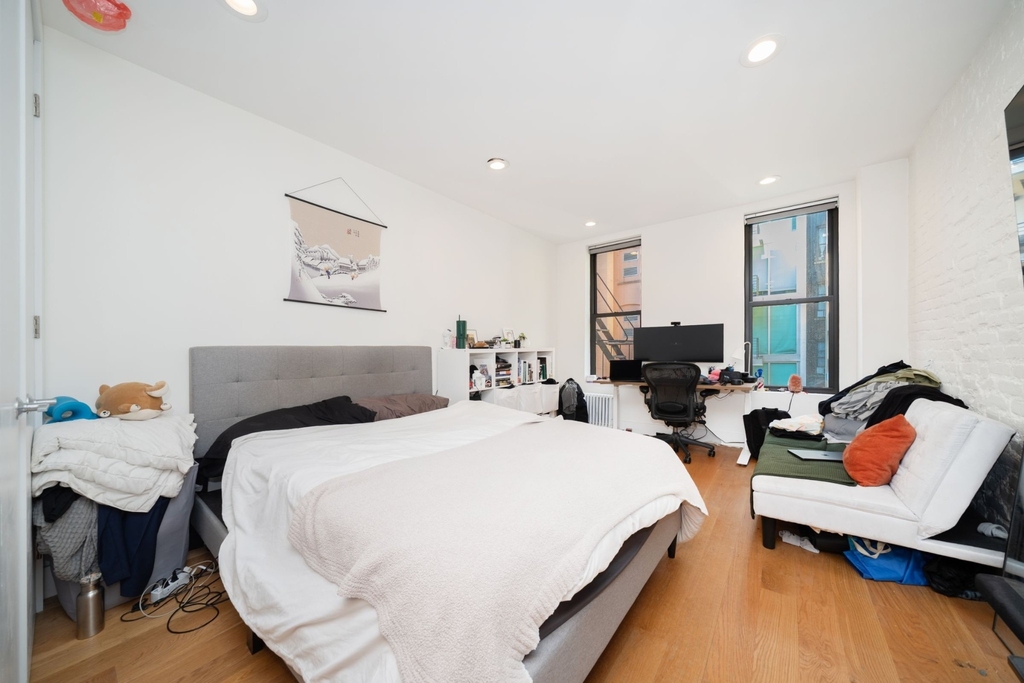 344 W 17th Street - Photo 0