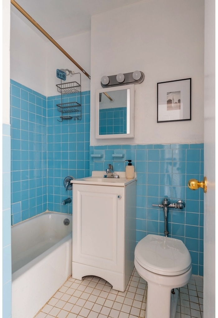229 E 29th Street - Photo 5