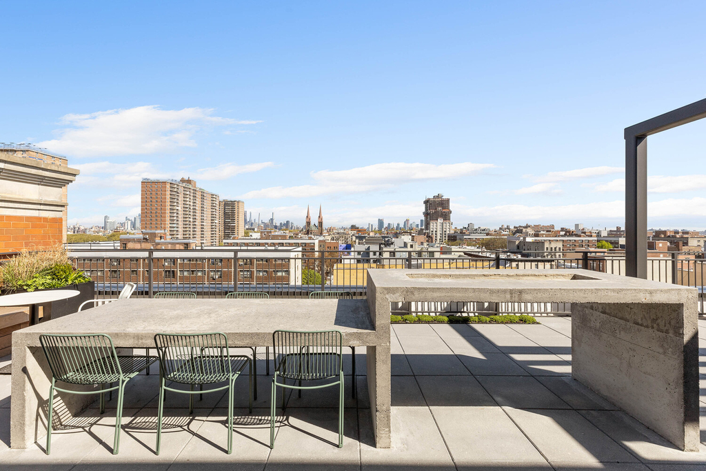 50 Varet Street - Photo 12