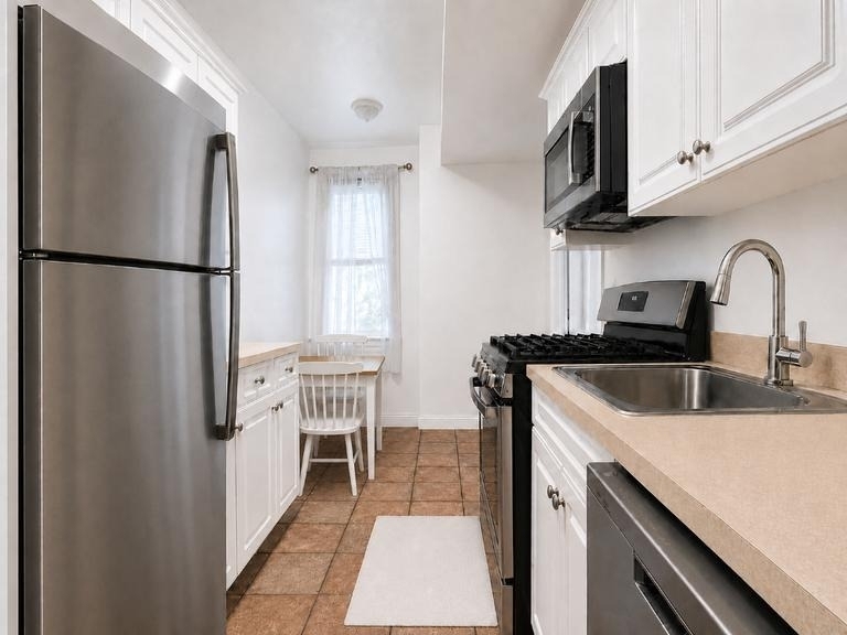 280 Riverside Drive - Photo 1