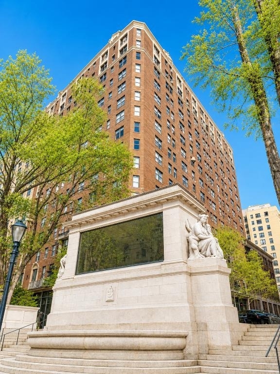 280 Riverside Drive - Photo 7