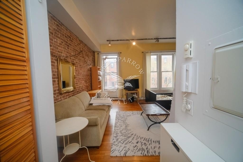 67 W 83rd Street - Photo 5