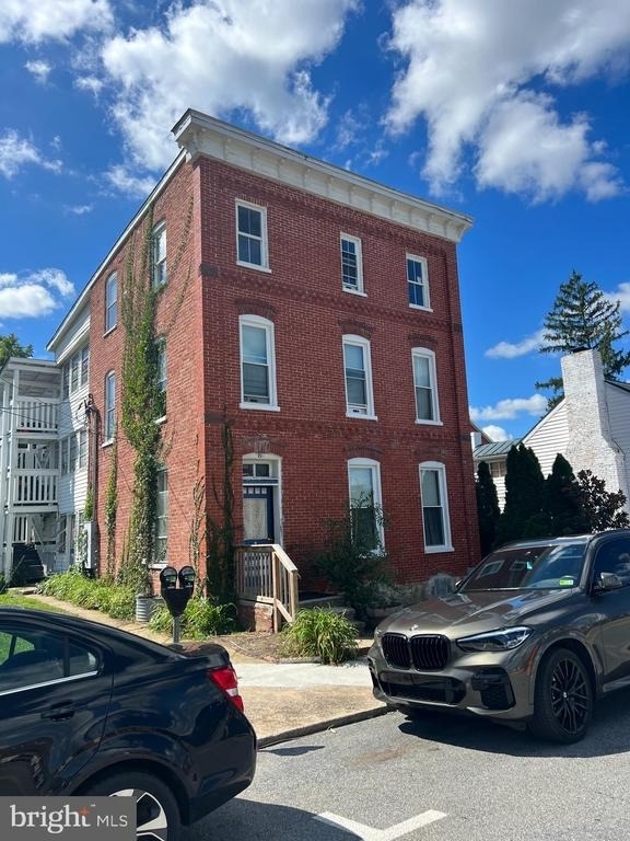 109 E Congress Street - Photo 0