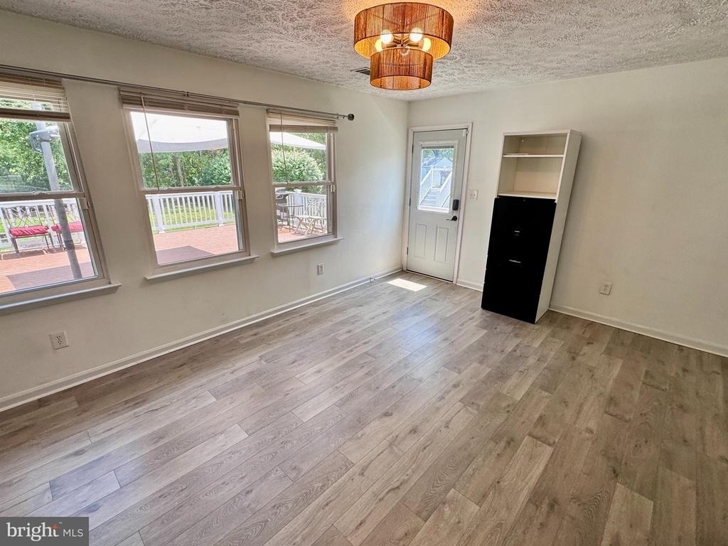 2038 Dewey Drive - Photo 7