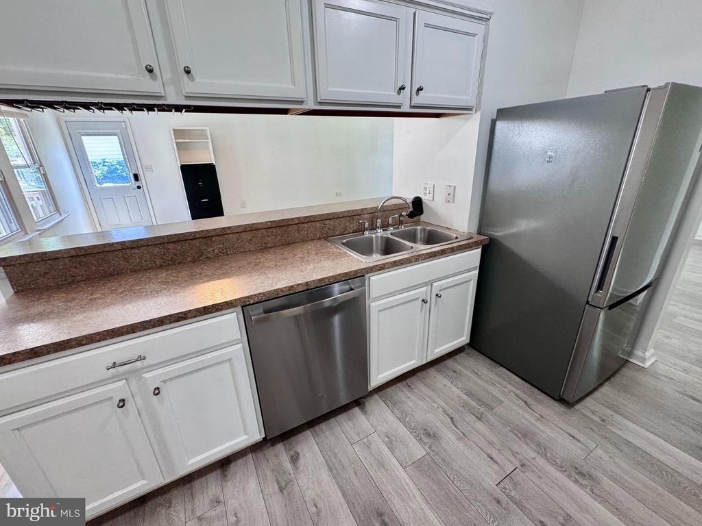 2038 Dewey Drive - Photo 11