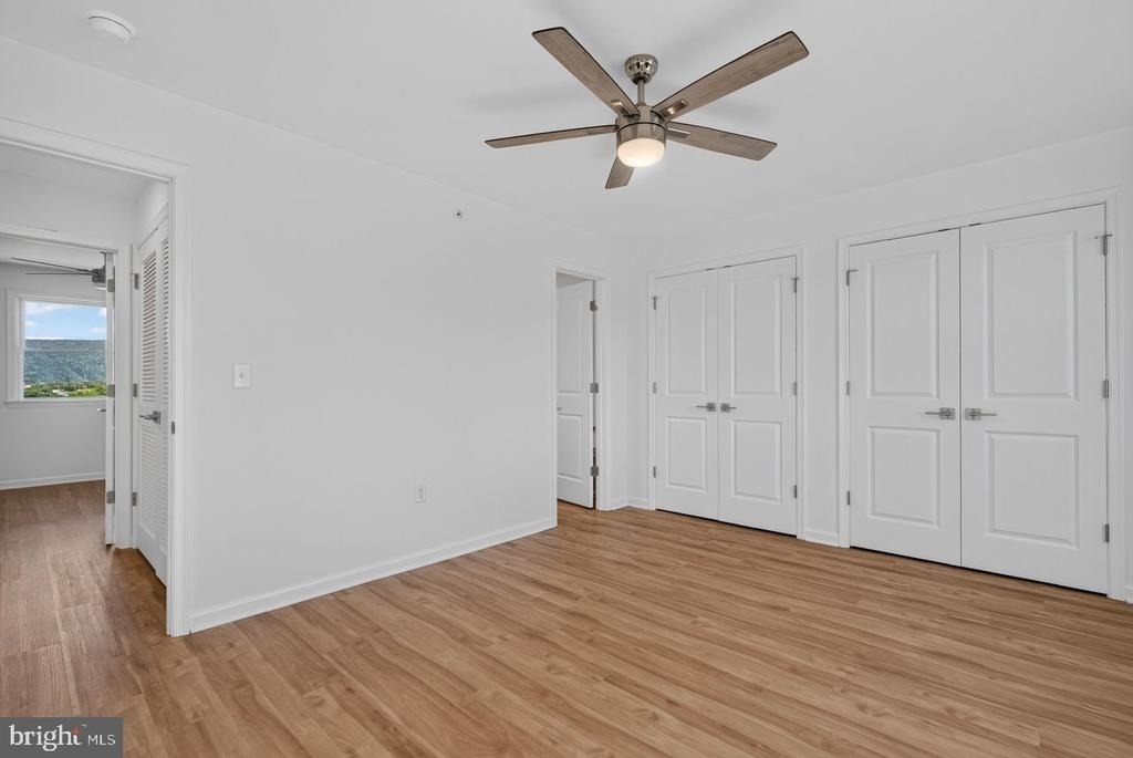 961 Woodstock Commons Drive - Photo 33