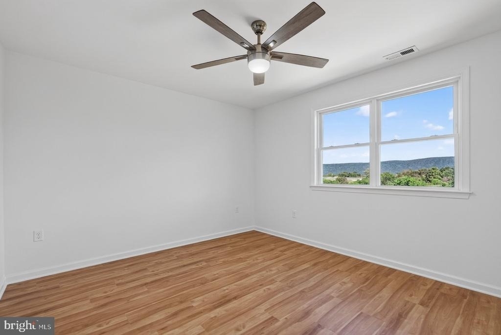 967 Woodstock Commons Drive - Photo 17