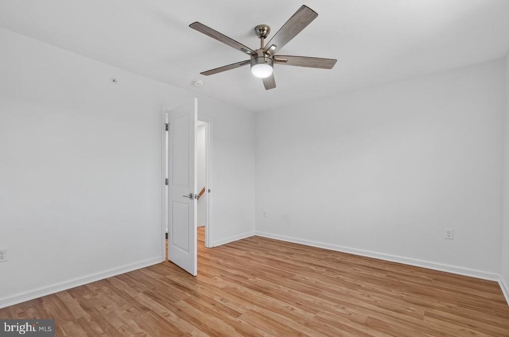 971 Woodstock Commons Drive - Photo 16