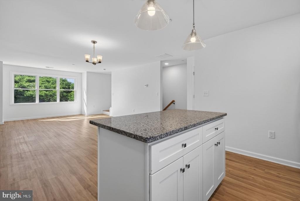 973 Woodstock Commons Drive - Photo 8