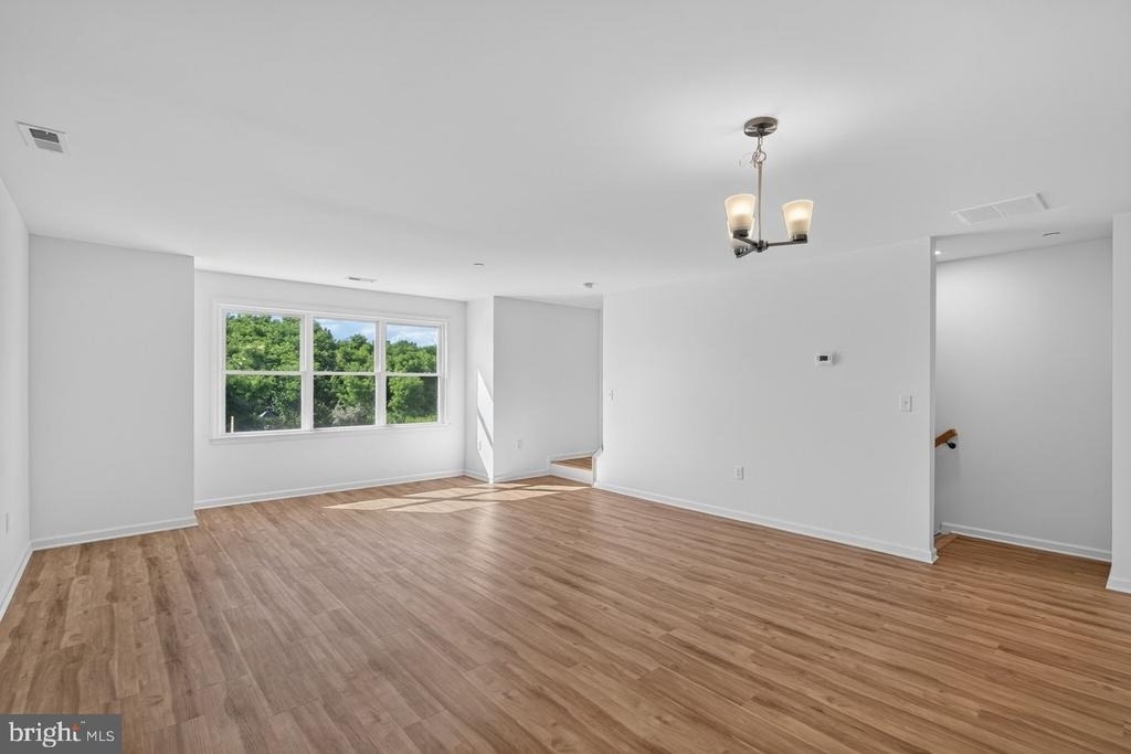 973 Woodstock Commons Drive - Photo 3